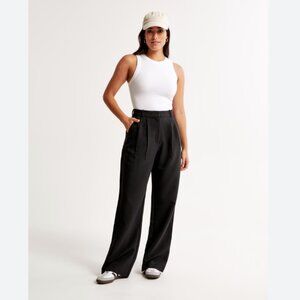 Abercrombie & Fitch Sloane Tailored Wide Leg Pant in Black- 25